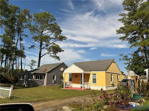 Tiny photo for 41 Hobday Street, Mathews, VA 23128 (MLS # 2609872)