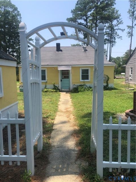 Tiny photo for 41 Hobday Street, Mathews, VA 23128 (MLS # 2609872)