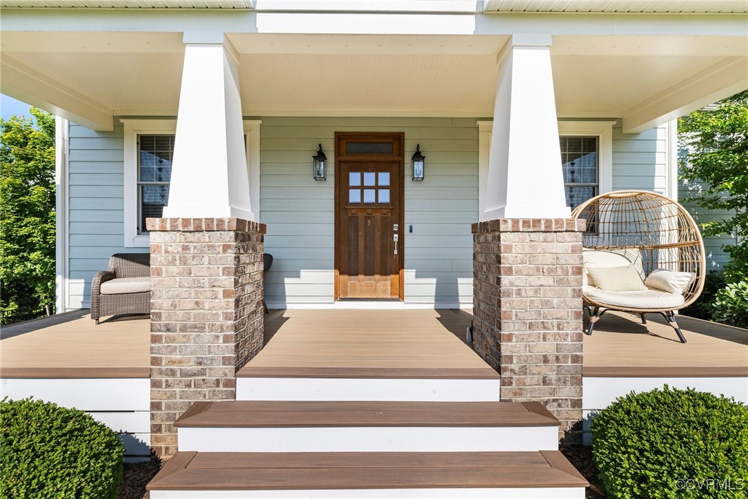 1912 Tulip Hill Drive