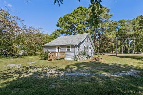 A home in Hudgins