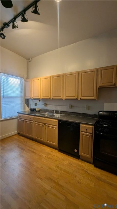 Tiny photo for 1620 Grove Avenue #1, Richmond, VA 23220 (MLS # 2618926)