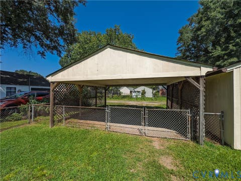 Tiny photo for 422 Roslyn Avenue, Colonial Heights, VA 23834 (MLS # 2622305)