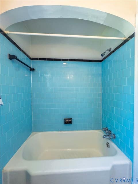 Tiny photo for 422 Roslyn Avenue, Colonial Heights, VA 23834 (MLS # 2622305)