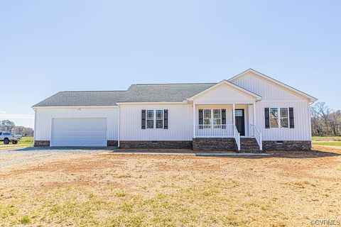 Photo of 181 W Banbury Road, Tappahannock, VA 22560 (MLS # 2306324)