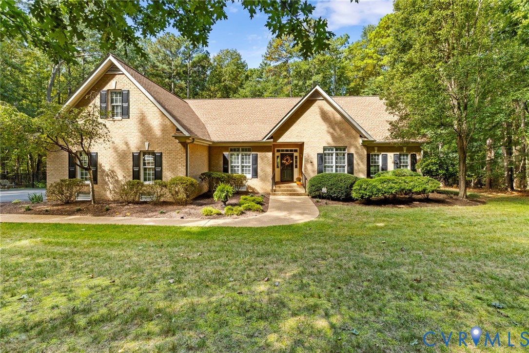 2615 E Maple Grove Lane