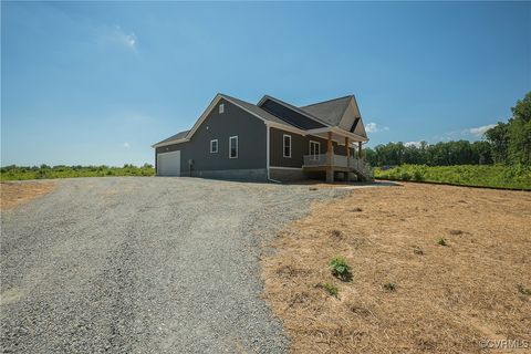 A home in Bumpass