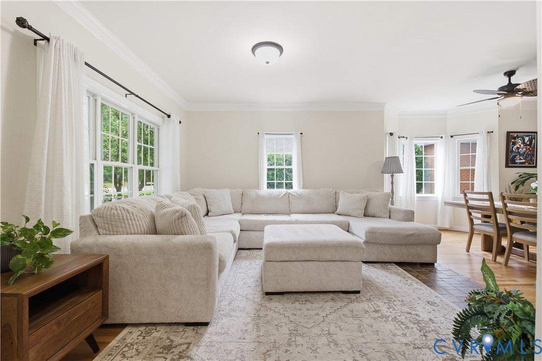 11341 Royal Lane