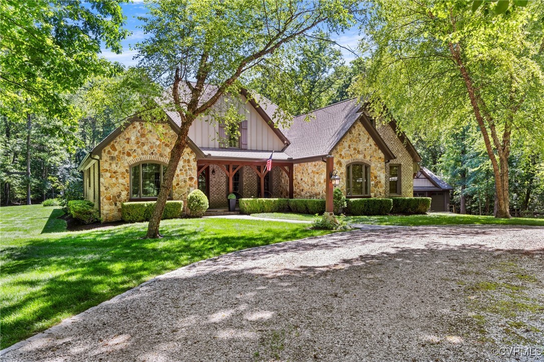 2695 Mossmour Drive