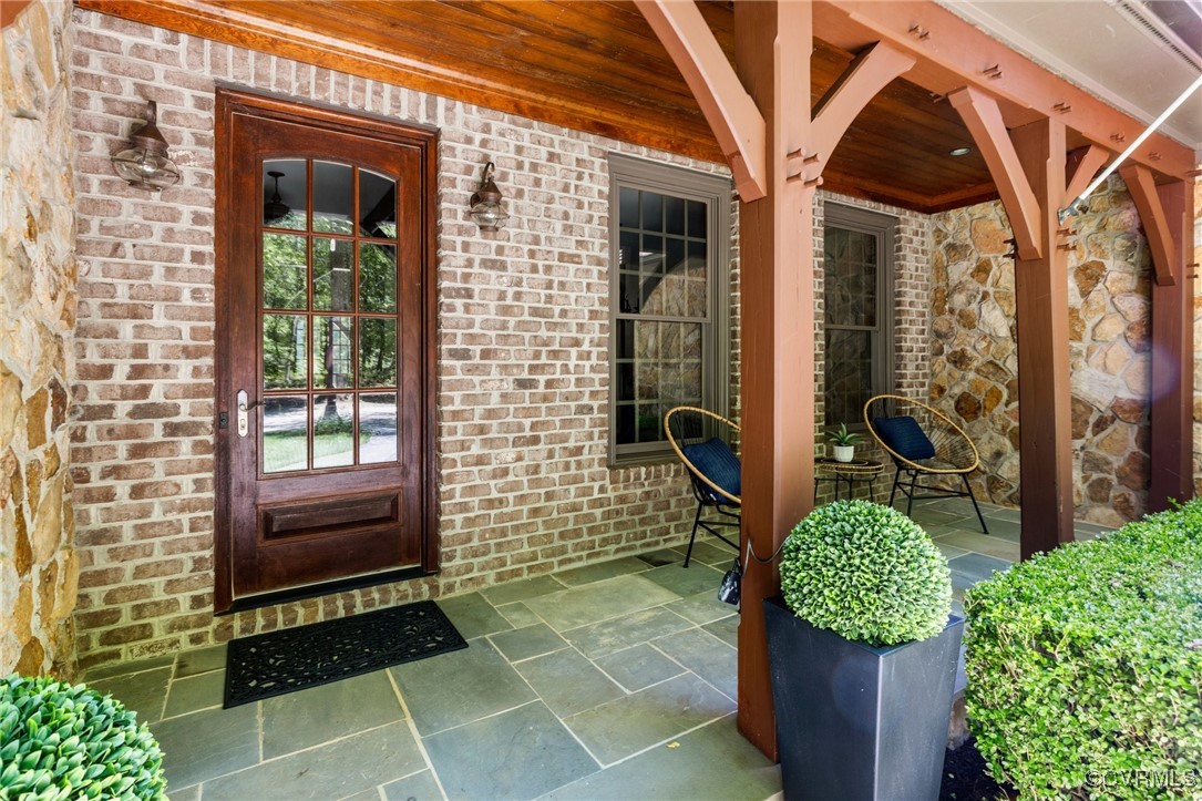 2695 Mossmour Drive