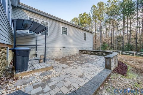 Tiny photo for 9419 Holdsworth Road, Disputanta, VA 23842 (MLS # 2532895)