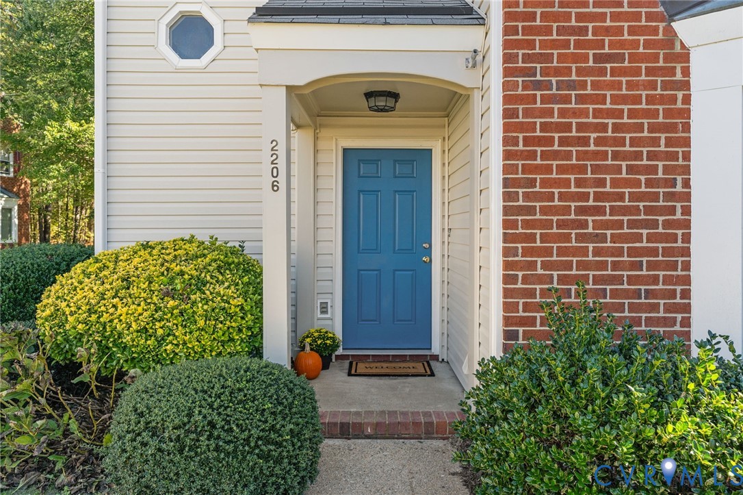 2206 High Bush Circle