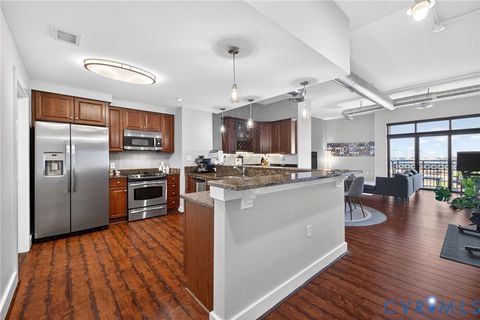 Photo of 123 College Place #804, Norfolk, VA 23510 (MLS # 2615316)