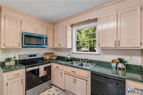 Tiny photo for 1319 Green Trellis Place, South Chesterfield, VA 23834 (MLS # 2610378)
