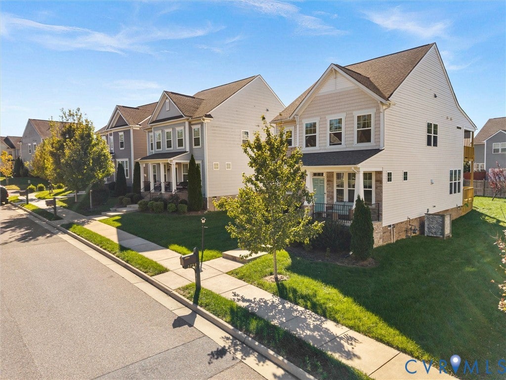 5726 Gossamer Place