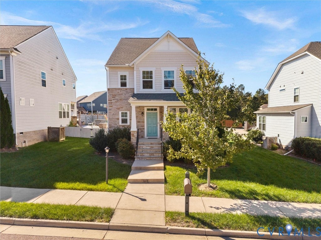 5726 Gossamer Place