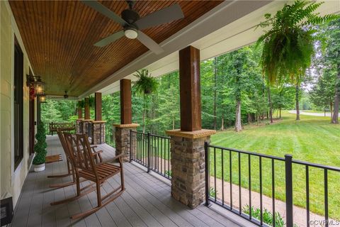 Photo of 8301 Drakes Landing Court, Mechanicsville, VA 23111 (MLS # 2315515)