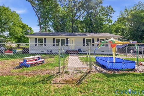 Photo of 1405 Lee Lane, Hopewell, VA 23860 (MLS # 2614212)