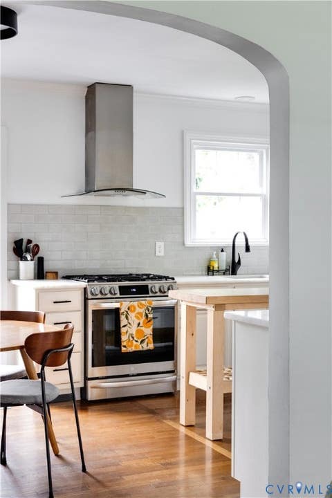 Tiny photo for 4610 Hanover Avenue, Richmond, VA 23226 (MLS # 2617113)