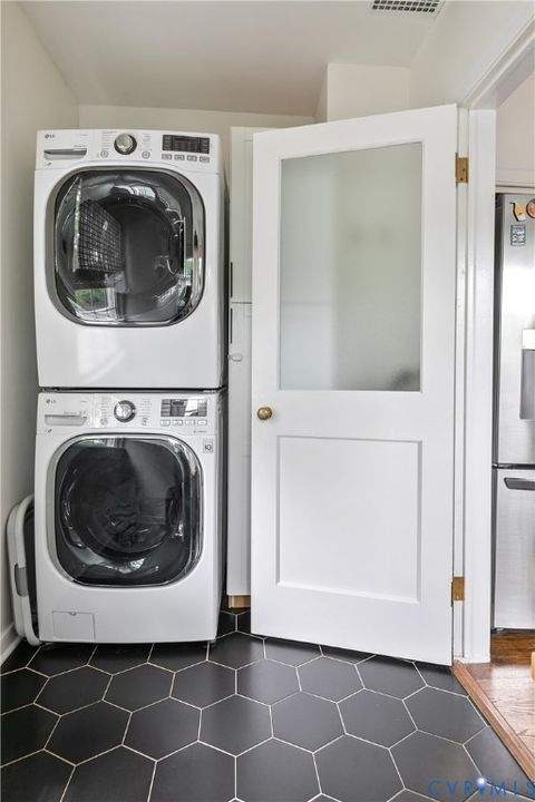 Tiny photo for 4610 Hanover Avenue, Richmond, VA 23226 (MLS # 2617113)