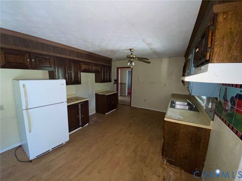 Tiny photo for 460 Thompson Avenue, West Point, VA 23181 (MLS # 2613671)