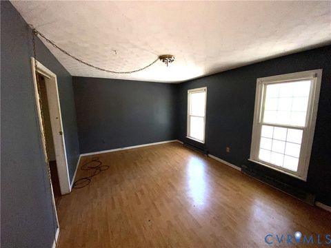 Tiny photo for 460 Thompson Avenue, West Point, VA 23181 (MLS # 2613671)
