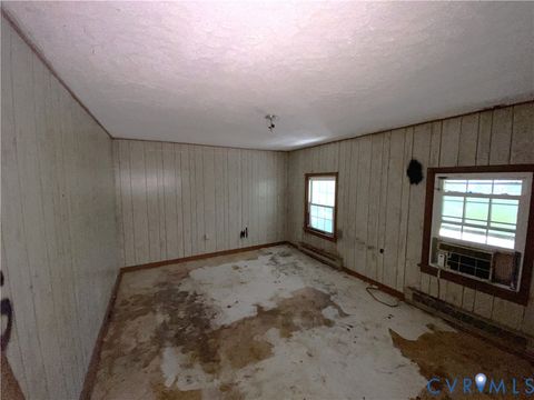Tiny photo for 460 Thompson Avenue, West Point, VA 23181 (MLS # 2613671)