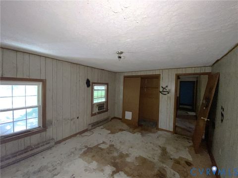 Tiny photo for 460 Thompson Avenue, West Point, VA 23181 (MLS # 2613671)