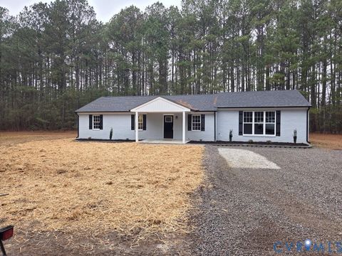 Photo of 16702 S Crater Road, Petersburg, VA 23805 (MLS # 2601078)