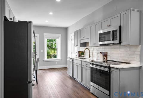 Tiny photo for 2902 Idlewood AVE #3, Richmond, VA 23221 (MLS # 2621648)