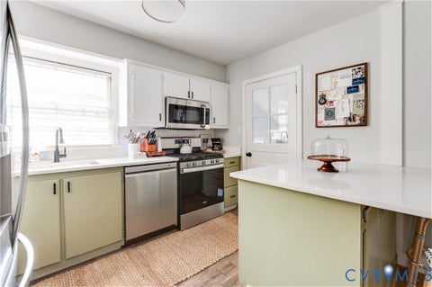 Tiny photo for 6419 Stuart Avenue, Richmond, VA 23226 (MLS # 2625145)