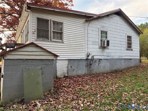 Tiny photo for 730 County Line Road, Cullen, VA 23934 (MLS # 2532931)