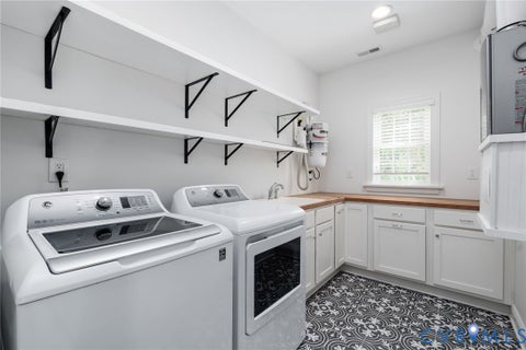 Tiny photo for 4702 Stuart Avenue, Richmond, VA 23226 (MLS # 2625003)