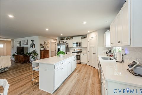 Tiny photo for 7627 E Danube Loop, New Kent, VA 23124 (MLS # 2618542)