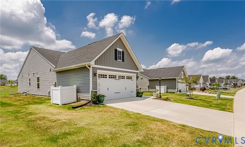 Tiny photo for 7627 E Danube Loop, New Kent, VA 23124 (MLS # 2618542)