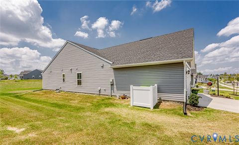 Tiny photo for 7627 E Danube Loop, New Kent, VA 23124 (MLS # 2618542)