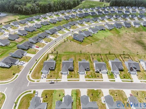 Tiny photo for 7627 E Danube Loop, New Kent, VA 23124 (MLS # 2618542)