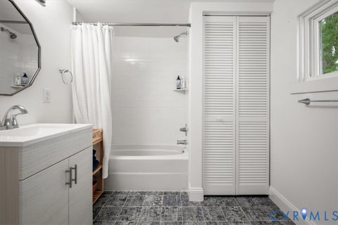 Tiny photo for 308 Second Avenue, Farmville, VA 23901 (MLS # 2618534)