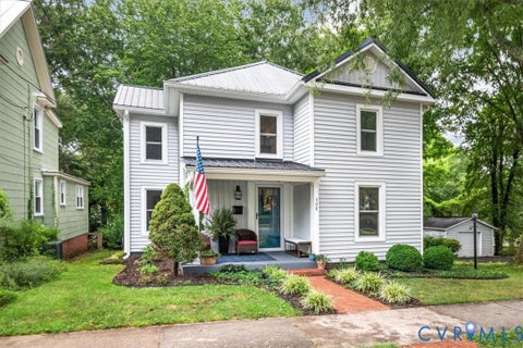 Tiny photo for 308 Second Avenue, Farmville, VA 23901 (MLS # 2618534)