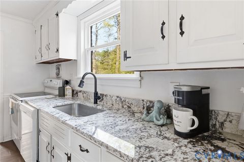 Tiny photo for 219 Stuttaford Drive, Sandston, VA 23150 (MLS # 2605400)