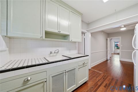 Tiny photo for 3104 Hanover Avenue, Richmond, VA 23221 (MLS # 2530237)