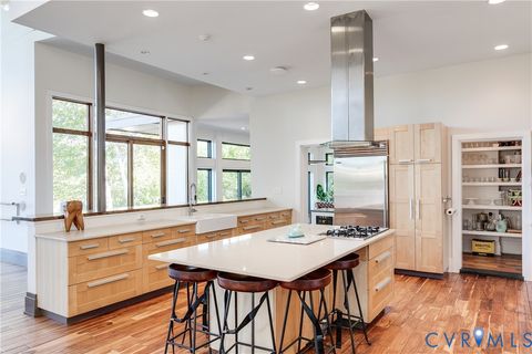 Tiny photo for 9712 Cherokee Road, Richmond, VA 23235 (MLS # 2528845)