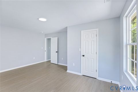 Tiny photo for 938 Rome Street, Petersburg, VA 23803 (MLS # 2611173)