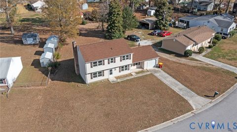 Photo of 3363 Oakwood Circle, Petersburg, VA 23805 (MLS # 2609339)