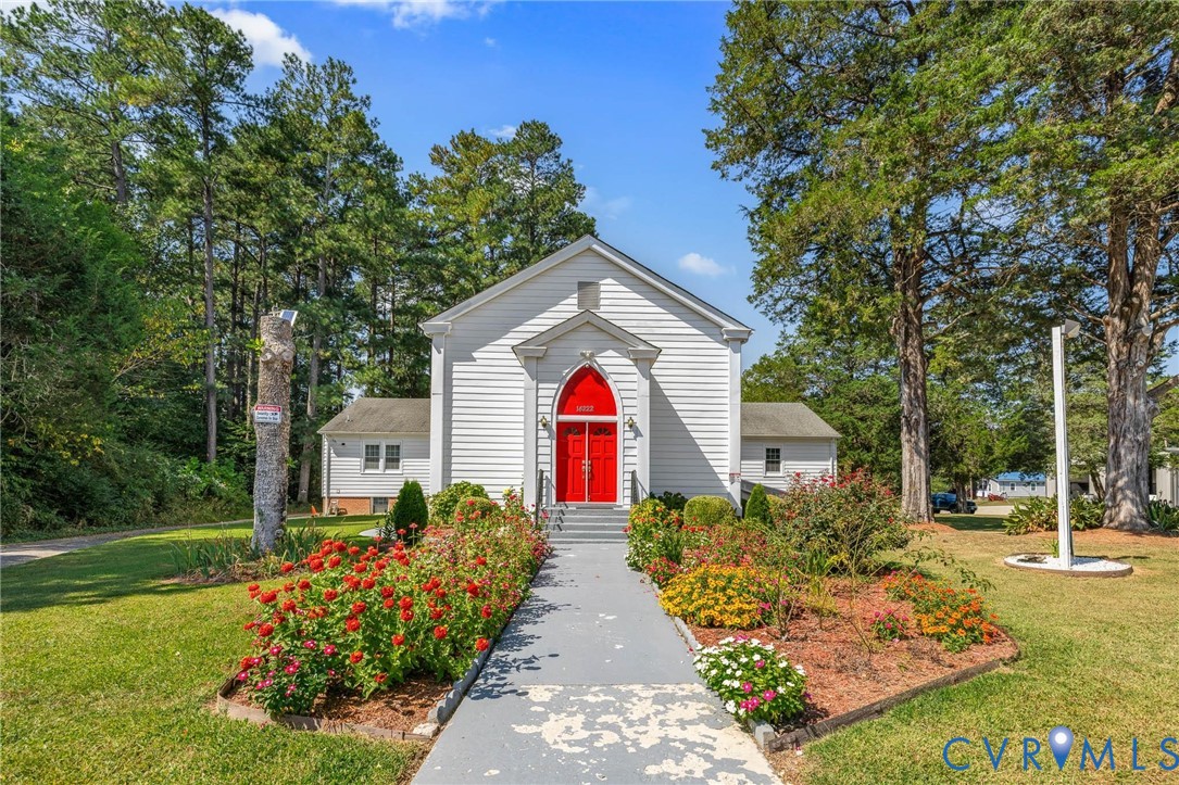 Photo 1 of 30 — 14222 Sycamore Drive, Dinwiddie, VA 23841