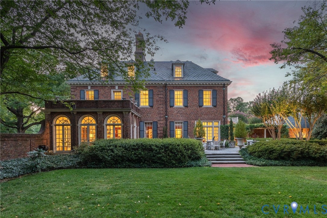 3114 Monument Avenue
