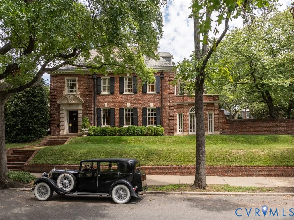 3114 Monument Avenue