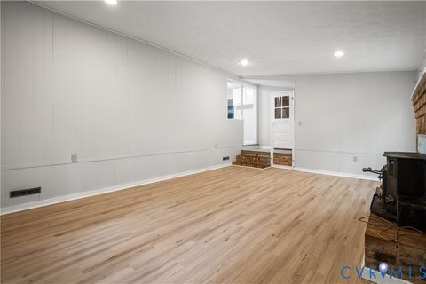 Tiny photo for 307 Roanoke Ave, Colonial Heights, VA 23834 (MLS # 2611443)