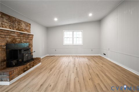 Tiny photo for 307 Roanoke Ave, Colonial Heights, VA 23834 (MLS # 2611443)