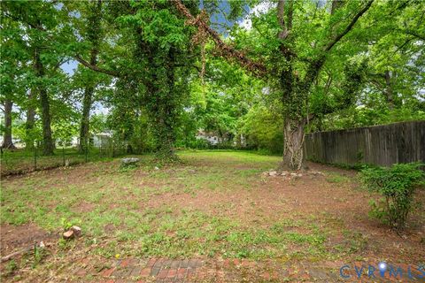Tiny photo for 307 Roanoke Ave, Colonial Heights, VA 23834 (MLS # 2611443)