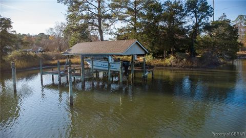 A home in Hudgins